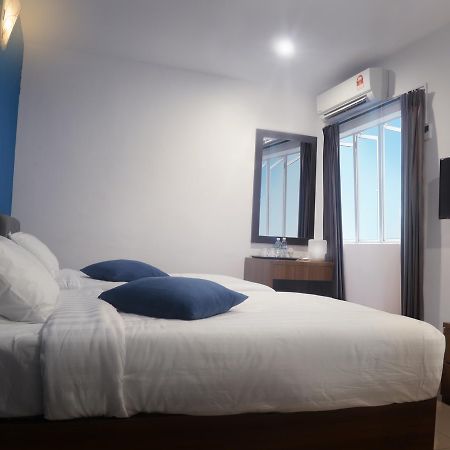 Brezza Hotel Ситиаван Экстерьер фото