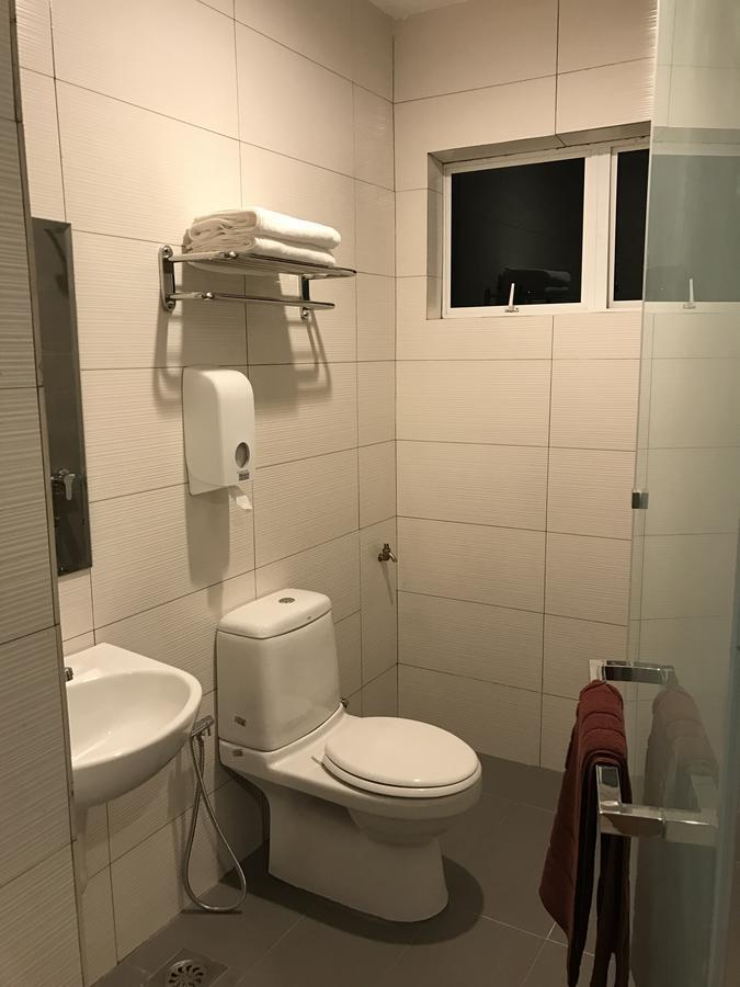 Brezza Hotel Ситиаван Экстерьер фото