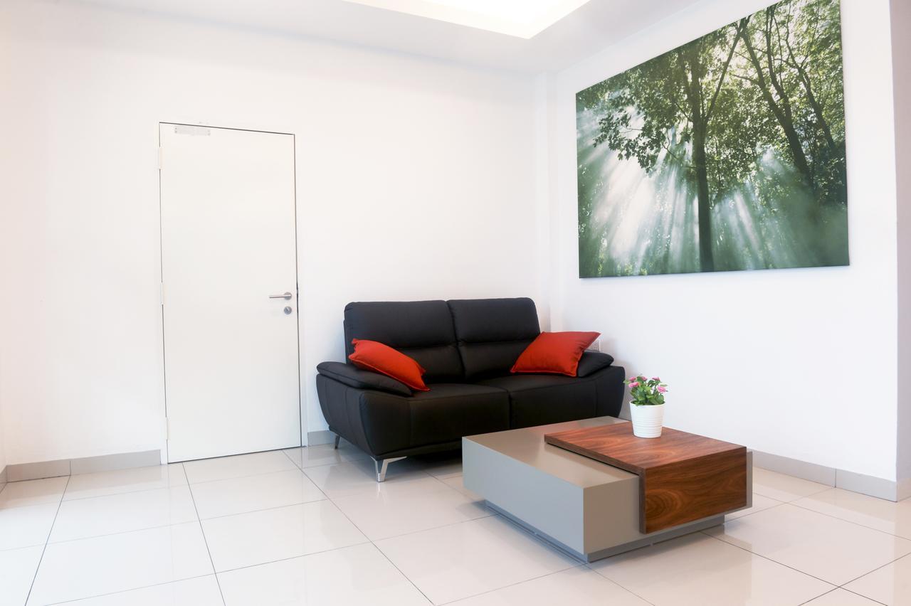 Brezza Hotel Ситиаван Экстерьер фото